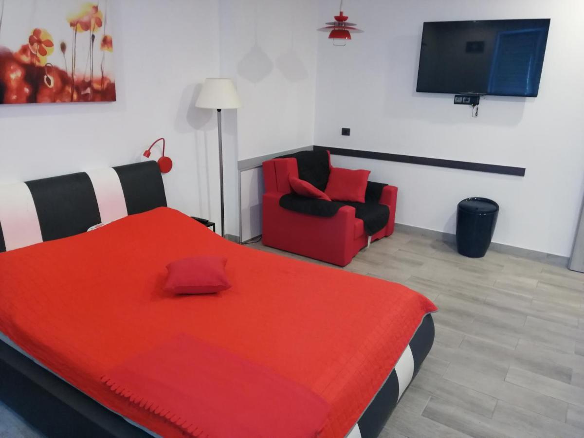 Apartament Salezego Варшава Екстериор снимка